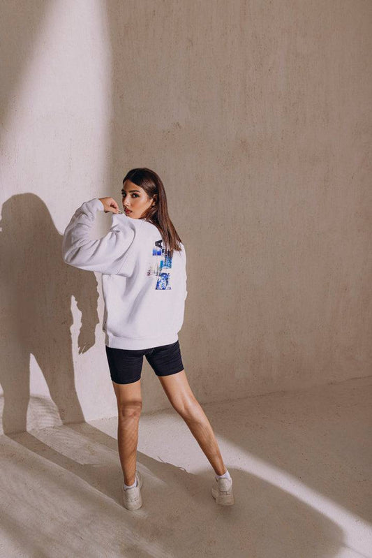 Graphic Printed White Oversize Sweatshirt